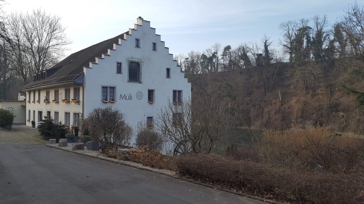 Dachwohnung in Mellingen AG mit Klimaanlage, sofort beziehbar 5243 Mlligen