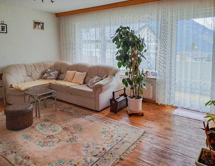 Charmante 3.5-Zimmer-Attikawohnung mit Balkon in Leuk