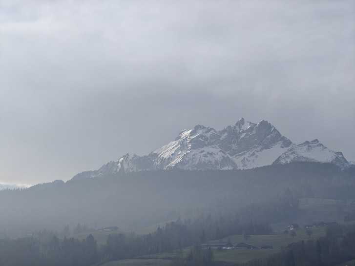 Penthouse mit Seeblick: Smart & Nachhaltig Luzern